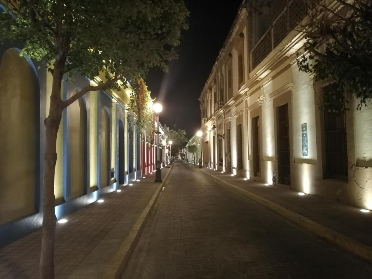 Casa Dahlia 2 Bed & Breakfast มาซาตลัน ภายนอก รูปภาพ