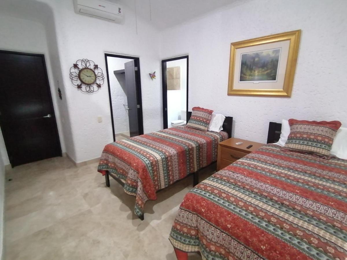 Casa Dahlia 2 Bed & Breakfast มาซาตลัน ภายนอก รูปภาพ